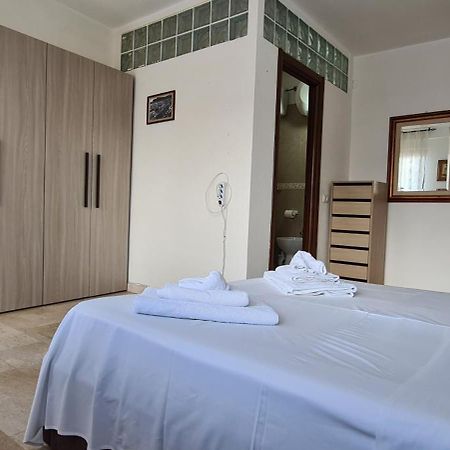 Em Holiday Apartment Quartu SantʼElena Exterior foto